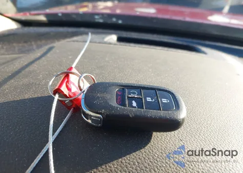 2024 Honda Pilot Elite z USA, uszkodzony, nr VIN 5FNYG1H84RB010592